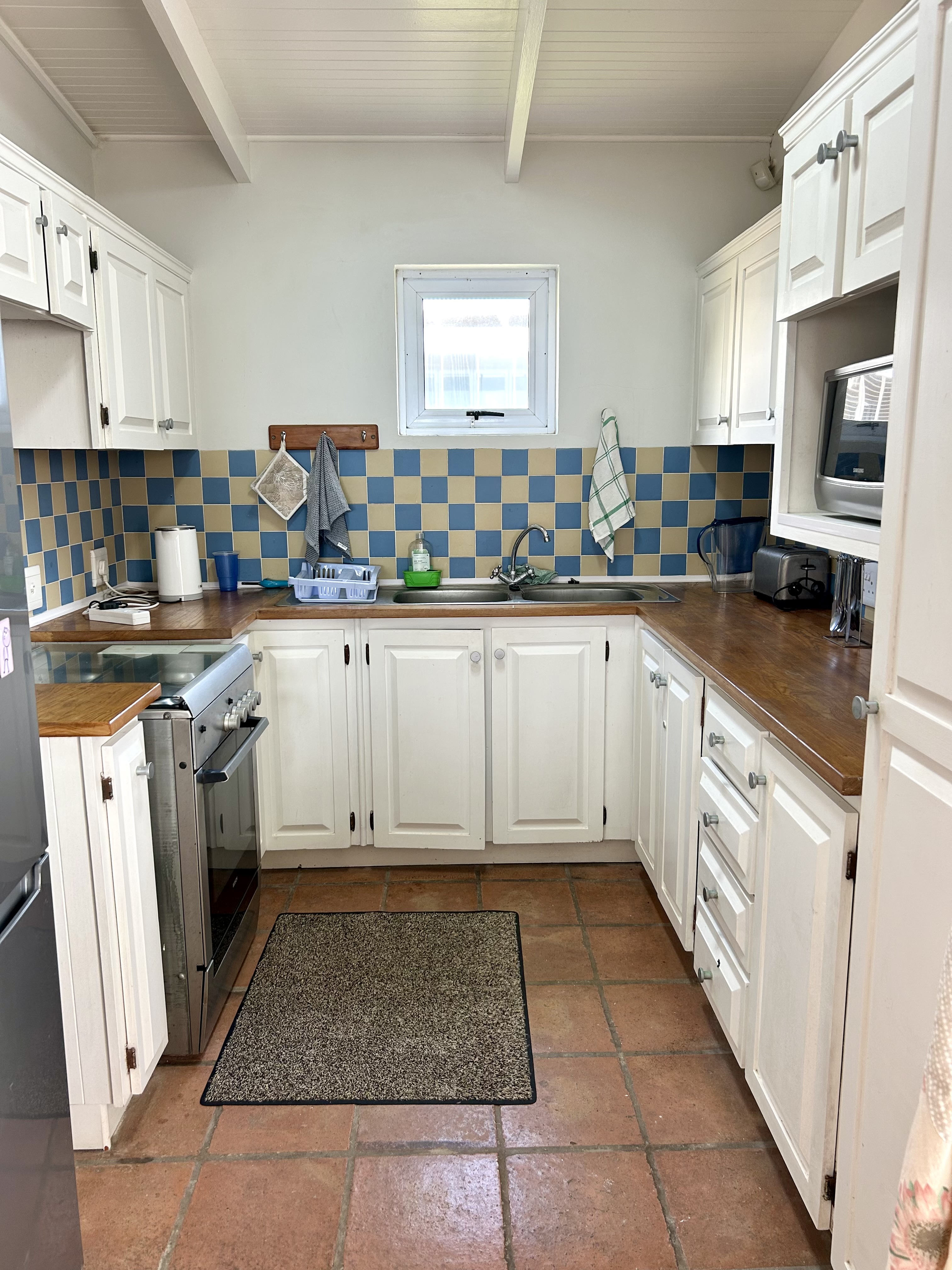 The kitchen 2 at The Beach Cottage, Prince’s Grant